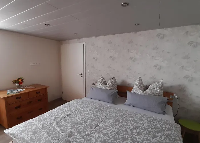 Am Fussweg Zur Therme Apartment